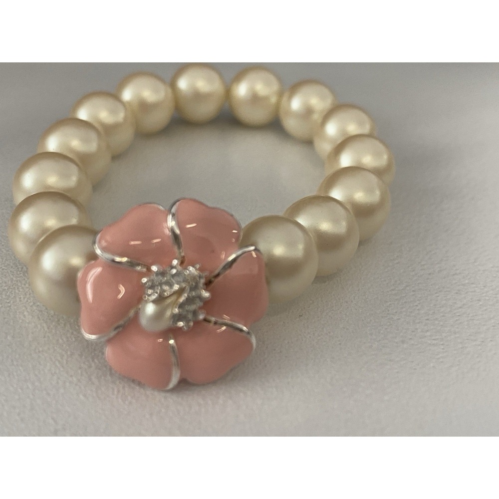 Stella & Dot Kristen Faux Pearl Stretch Flower Bracelet Pink Flower‎ Lady Bug